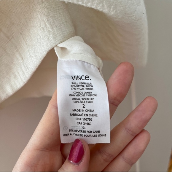 Vince Sleeveless Blouse with Embossed Snake Print and Zippered Back - Picture 4 of 6